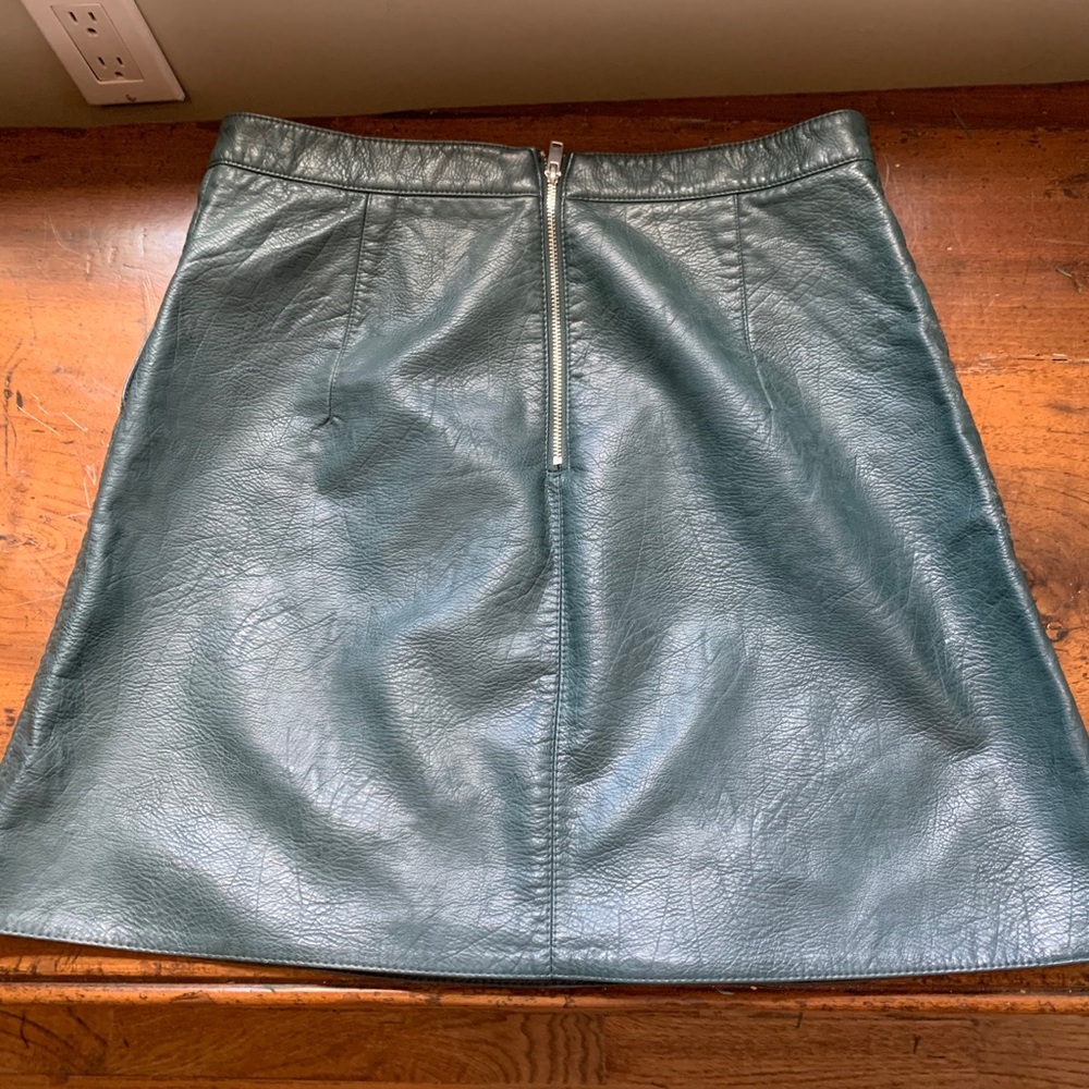 Skirt - Picture 3 of 3